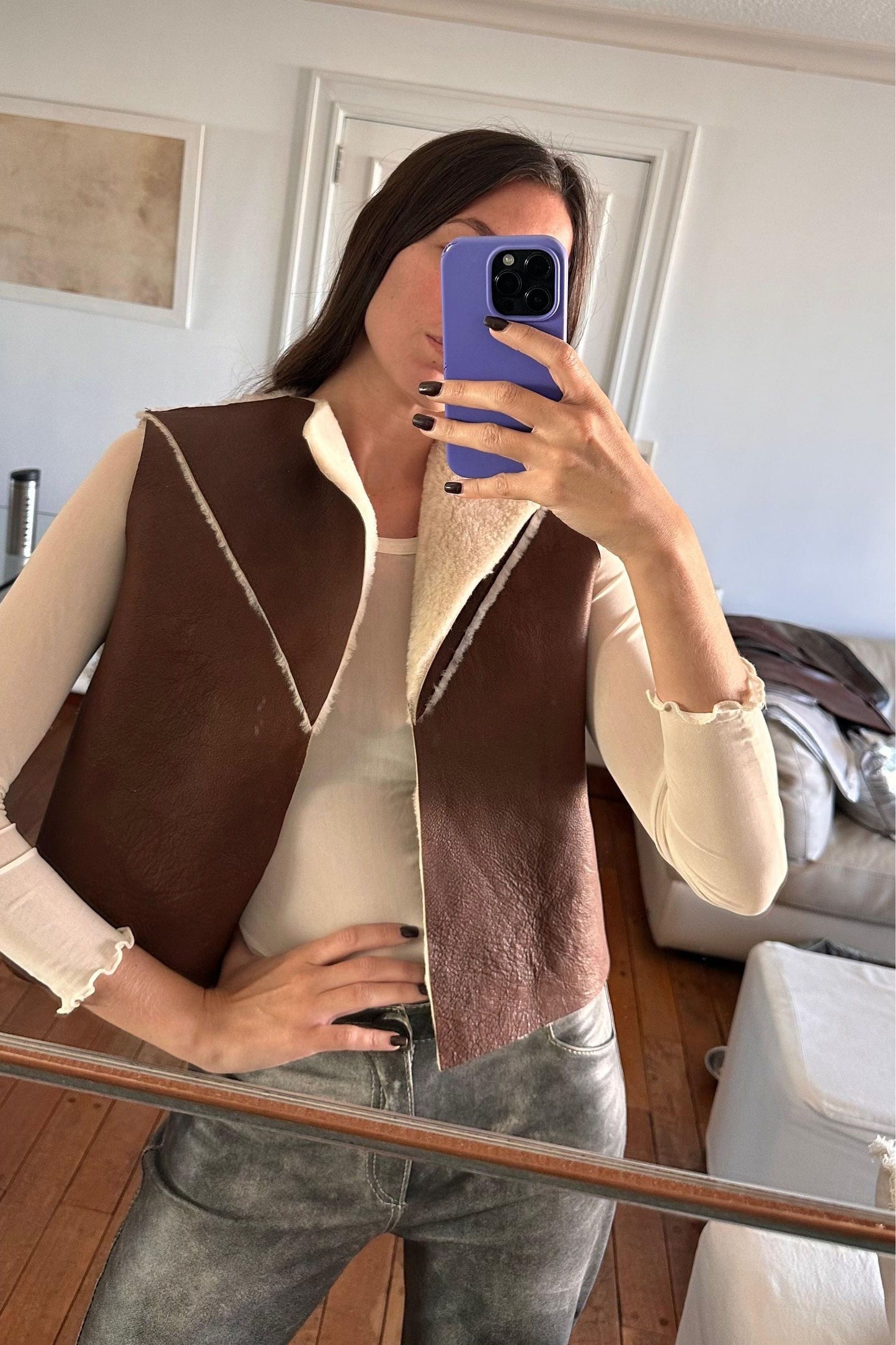 Chaleco Zun corderito chocolate