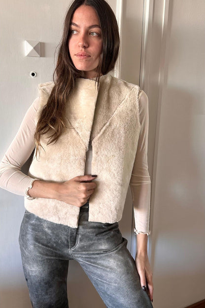 Chaleco Zun corderito chocolate