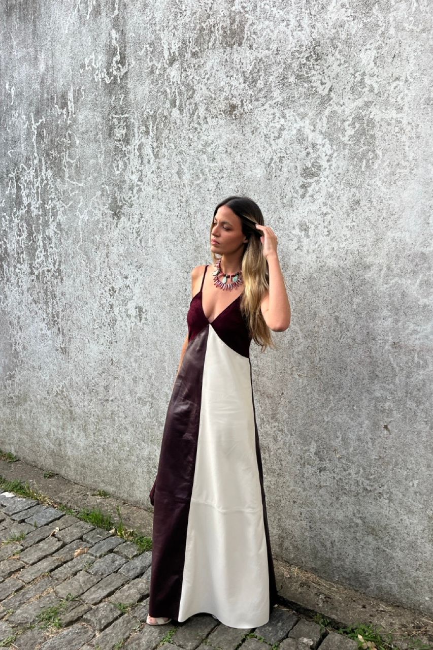 Vestido Trio cuero vino