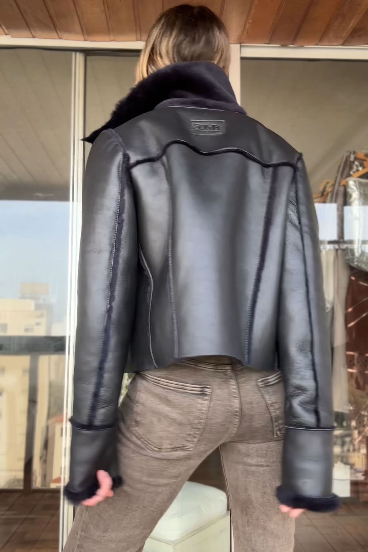 Campera Fur napalan negro y azul